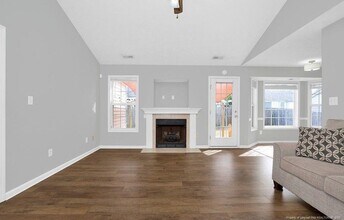 1475 Avoncroft Dr in Fayetteville, NC - Building Photo - Building Photo