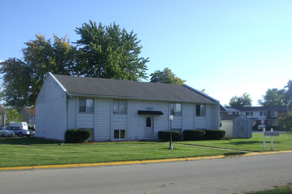 5 Park Crest Ct in Park View, IA - Building Photo