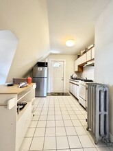 35 Parsons St, Unit 2 in Boston, MA - Building Photo - Building Photo