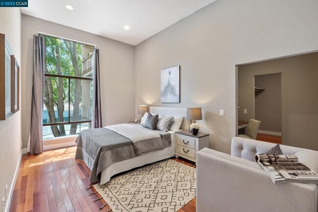 300 N Civic Dr #313, Unit 313 in Walnut Creek, CA - Building Photo - Building Photo