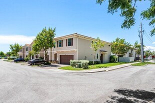 4111 Plum Tree Ln in Riviera Beach, FL - Building Photo