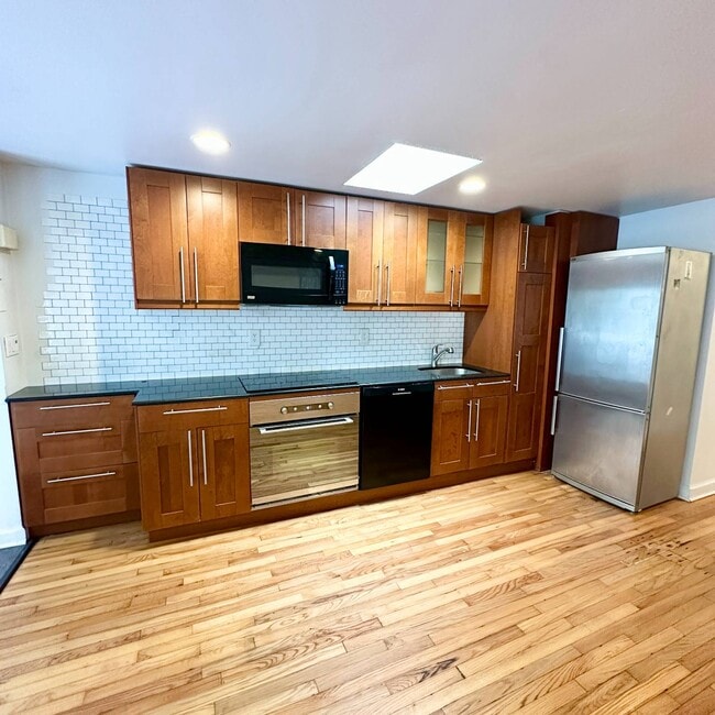 229 Elm St in Albany, NY - Building Photo - Building Photo