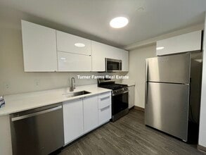 22 Darling St, Unit 11-12 in Boston, MA - Building Photo - Building Photo