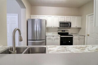 8509 Broken Willow Ct in Tampa, FL - Building Photo - Building Photo