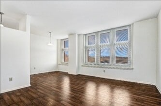 Brighton Court in Bethlehem, PA - Building Photo - Building Photo