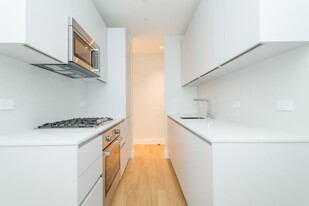 16 Chestnut Hill Ave, Unit 28-6 Apartamentos