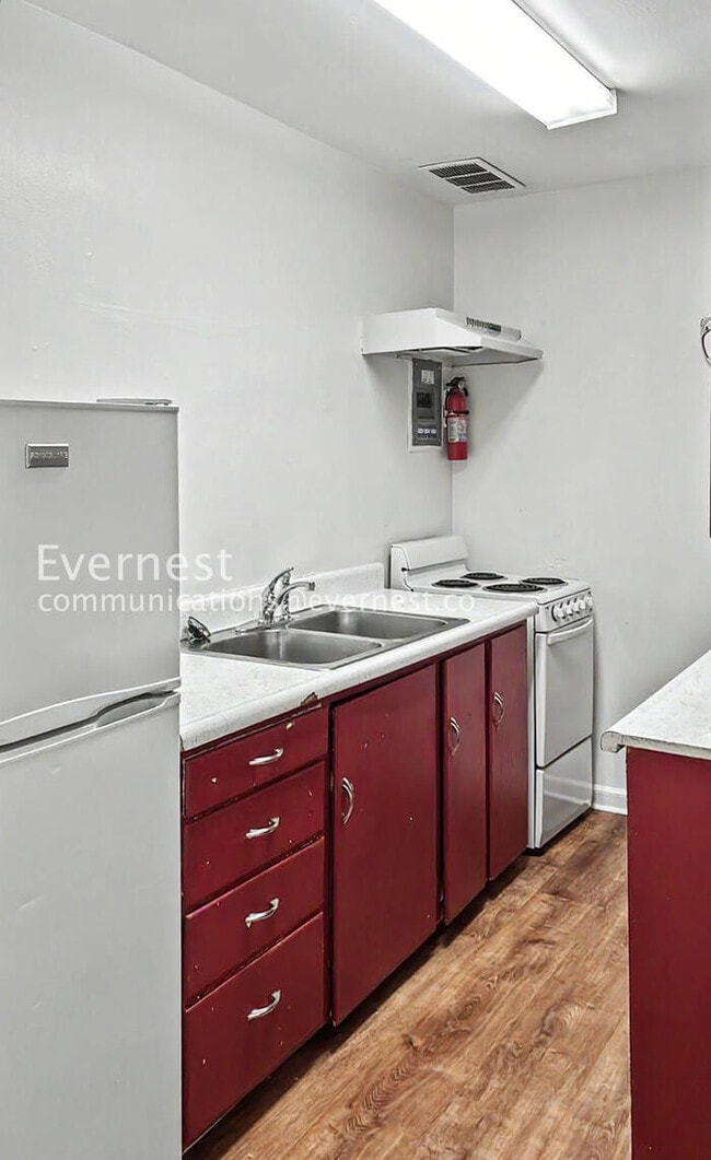 135 Mathews St, Unit 4