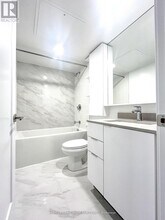 8 Cedarland Dr in Markham, ON - Building Photo - Building Photo