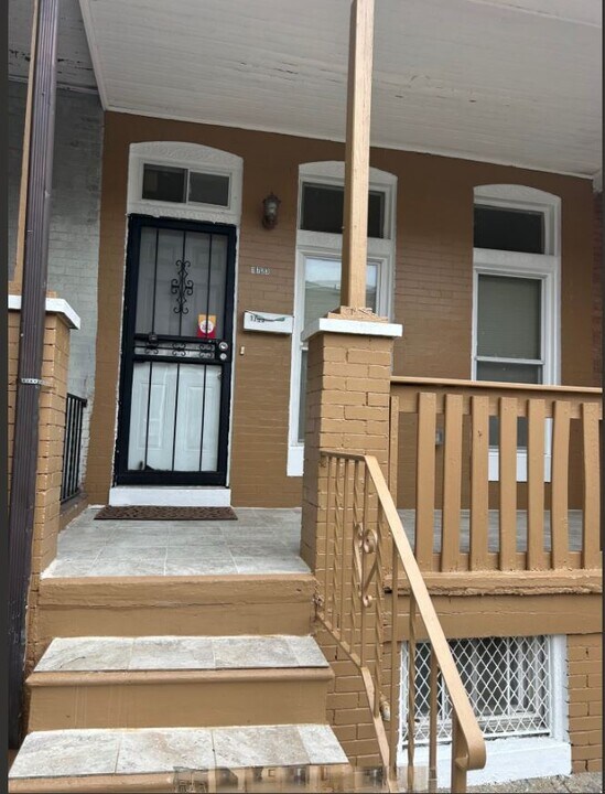 1723 Appleton St in Baltimore, MD - Building Photo
