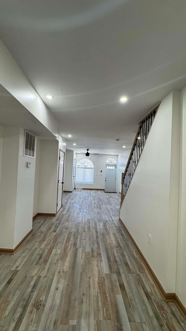 2433 Druid Hill Ave in Baltimore, MD - Foto de edificio - Building Photo