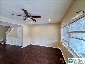 207 Spring St, Unit 2-2318 in West Easton, PA - Building Photo - Building Photo