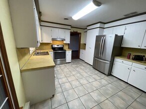 735 E King St in Shippensburg, PA - Building Photo - Building Photo