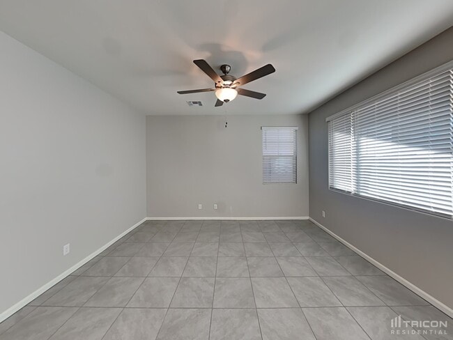 8633 E Posada Ave in Mesa, AZ - Building Photo - Building Photo