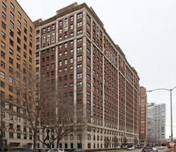 3750 N Lake Shore Dr in Chicago, IL - Building Photo - Building Photo