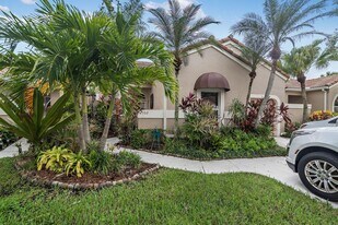 2102 Mahogany Pl in Palm Beach Gardens, FL - Building Photo