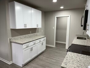 8274 Lifford Pl in Fort Worth, TX - Foto de edificio - Building Photo