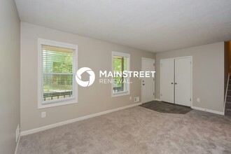 4495 Housworth Dr in Stonecrest, GA - Building Photo - Building Photo