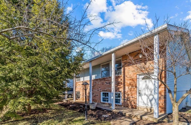 property at 303 E Staunton Ave