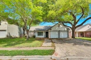 2104 Agarita Trail in Round Rock, TX - Building Photo