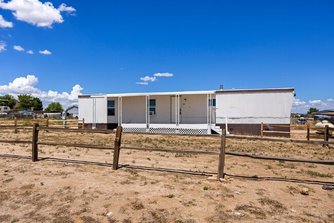 property at 820 Beefway Ranch Ct