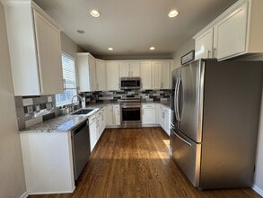 631 Hanging Rock Pl in Castle Rock, CO - Building Photo - Building Photo