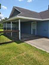 385 S 4th St in Silsbee, TX - Building Photo - Building Photo