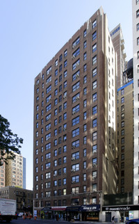 Stonehenge 58 in New York, NY - Foto de edificio - Building Photo