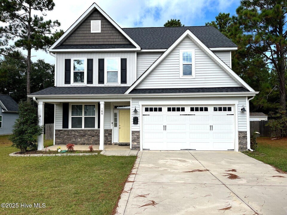 188 Sandy Springs Rd in Aberdeen, NC - Building Photo