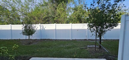 5000 Revolutionary Wy in St. Cloud, FL - Building Photo - Building Photo