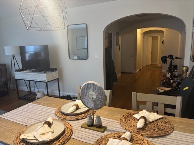 18 Hollis St, Unit #1 in Newton, MA - Building Photo - Building Photo