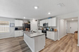 3003 Jane Ln in Crestview, FL - Building Photo - Building Photo