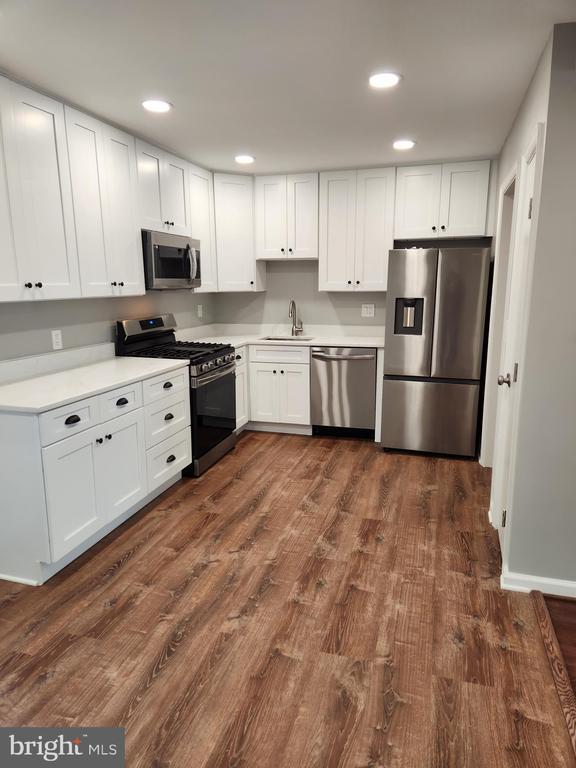 8404 N Brook Ln in Bethesda, MD - Building Photo - Building Photo