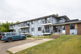 79 Patterson Cres in Red Deer, AB - Building Photo