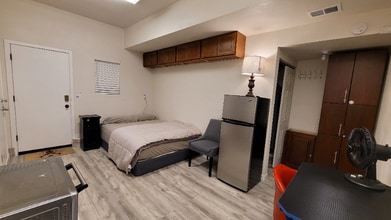 1 Brunello Dr in Santa Rosa, CA - Foto de edificio - Building Photo