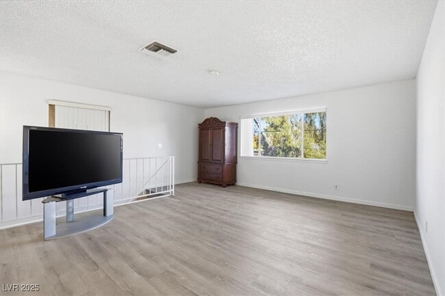 property at 1454 Elizabeth Ave