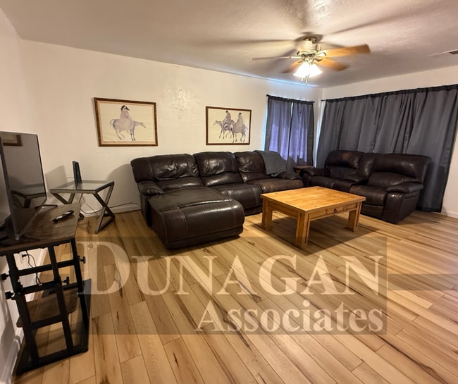 309 N Alameda St in Carlsbad, NM - Building Photo - Building Photo