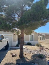 6521 Diamond Point Ct in North Las Vegas, NV - Building Photo - Building Photo