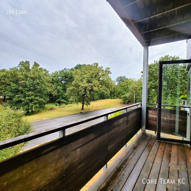 3632 Gillham Rd in Kansas City, MO - Building Photo - Building Photo