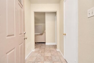 4803 Beechaven St in Houston, TX - Building Photo - Building Photo