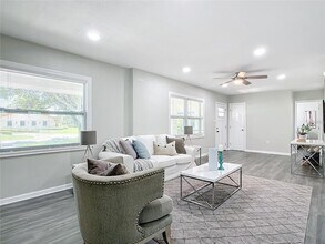 111 Tennessee Ave NE, Unit 1115 in St. Petersburg, FL - Building Photo - Building Photo