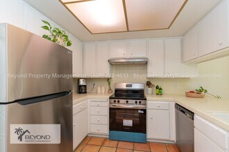 2352 Altisma Way in Carlsbad, CA - Building Photo - Building Photo