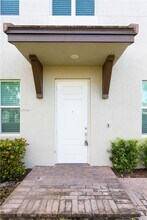 4830 Navali Dr in Wellington, FL - Building Photo - Building Photo