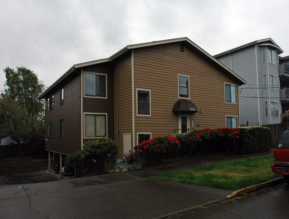 North Green Lake Apartments in Seattle, WA - Building Photo