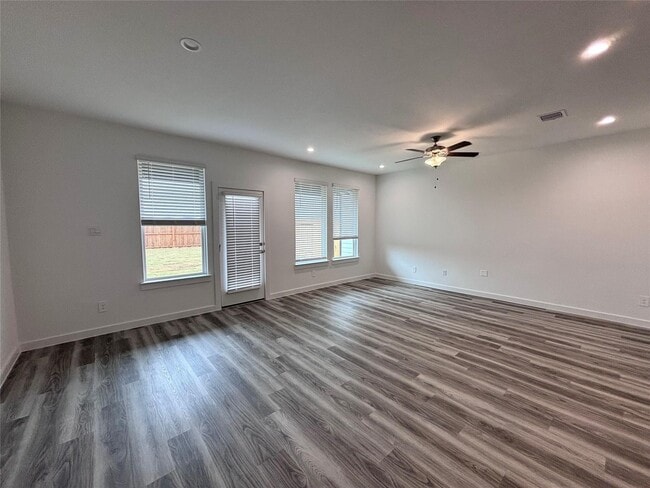 3032 Crown Gate Dr in Houston, TX - Building Photo - Building Photo