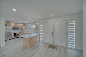5150 York Ct in Cape Coral, FL - Building Photo - Building Photo