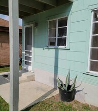 1528 Steves Ave in San Antonio, TX - Building Photo - Building Photo