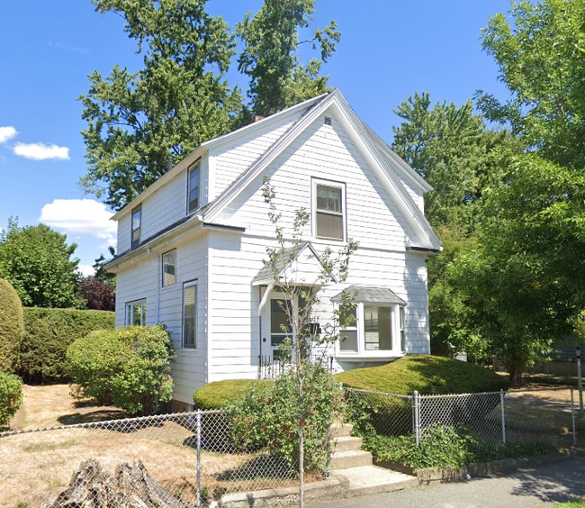 49 Jerome Ave in Newton, MA - Building Photo - Building Photo
