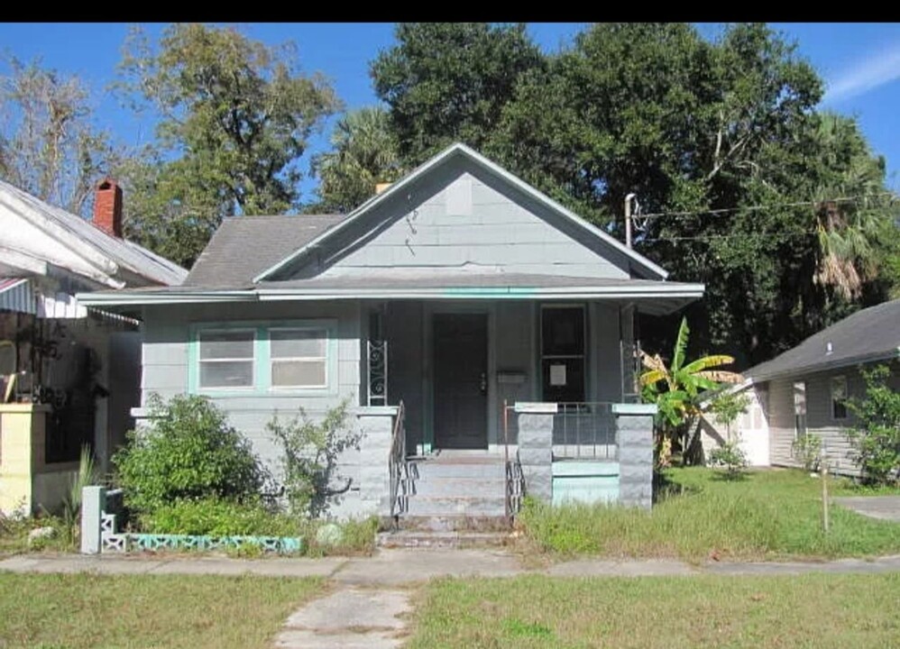 635 Odessa St in Jacksonville, FL - Building Photo