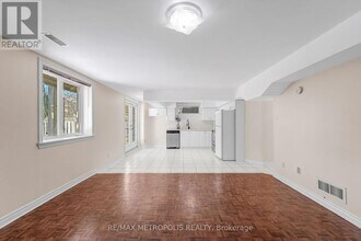 1800 Holbrook Ct in Pickering, ON - Building Photo - Building Photo