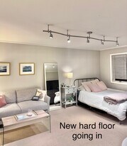 426 W Barry Ave, Unit 209 in Chicago, IL - Building Photo